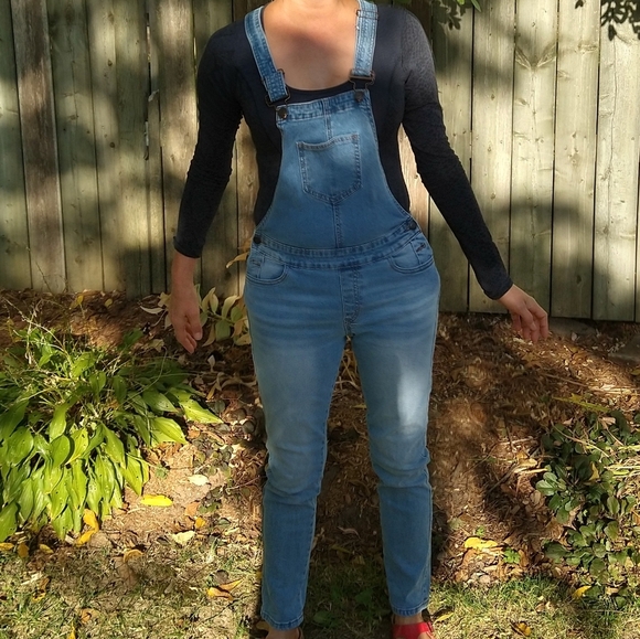 Size Xs blue jean overalls - Picture 6 of 17